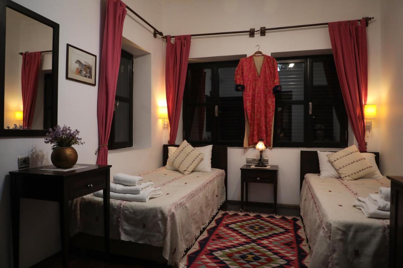 Hadrianus Pansion Hotel Antalya Kültér fotó