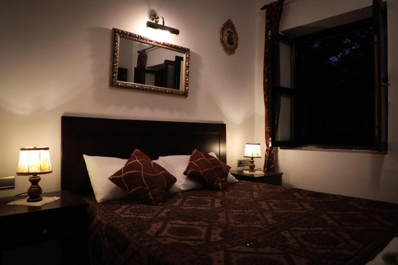 Hadrianus Pansion Hotel Antalya Kültér fotó